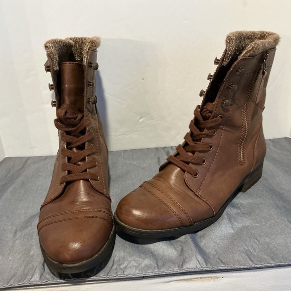 The Unbranded Brand Shoes - Women's 11 Brown Lace Up Combat Boots Faux Leather Side Zipper Edgy Military